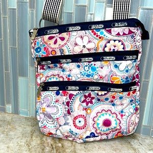 LeSportSac CROSSBODY